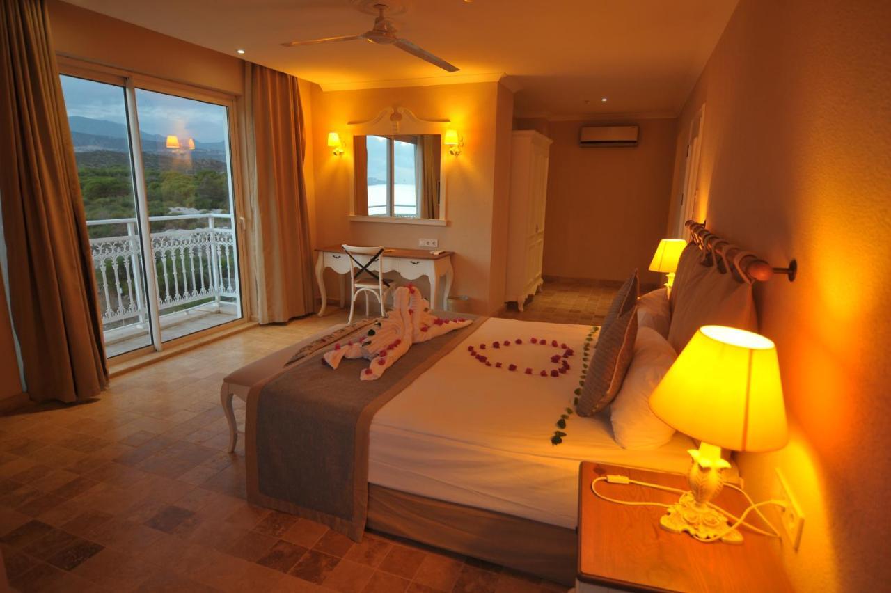 דמרה Andriake Beach Club Hotel מראה חיצוני תמונה
