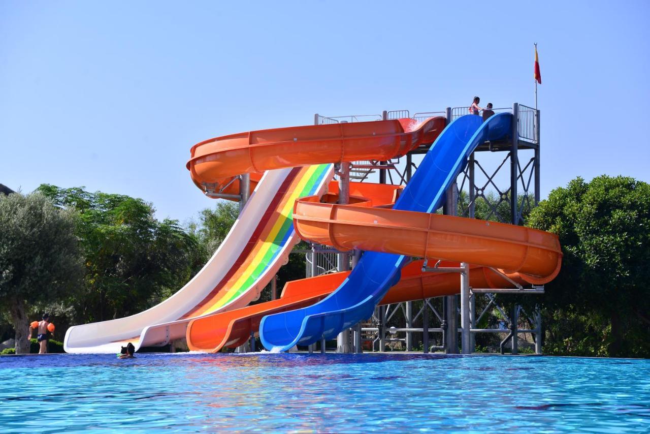 דמרה Andriake Beach Club Hotel מראה חיצוני תמונה