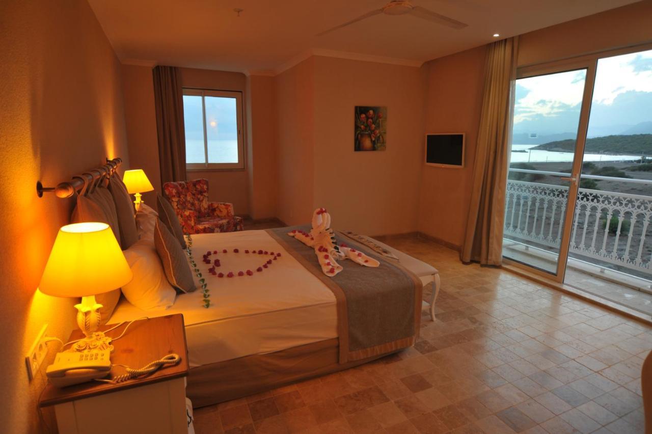דמרה Andriake Beach Club Hotel מראה חיצוני תמונה