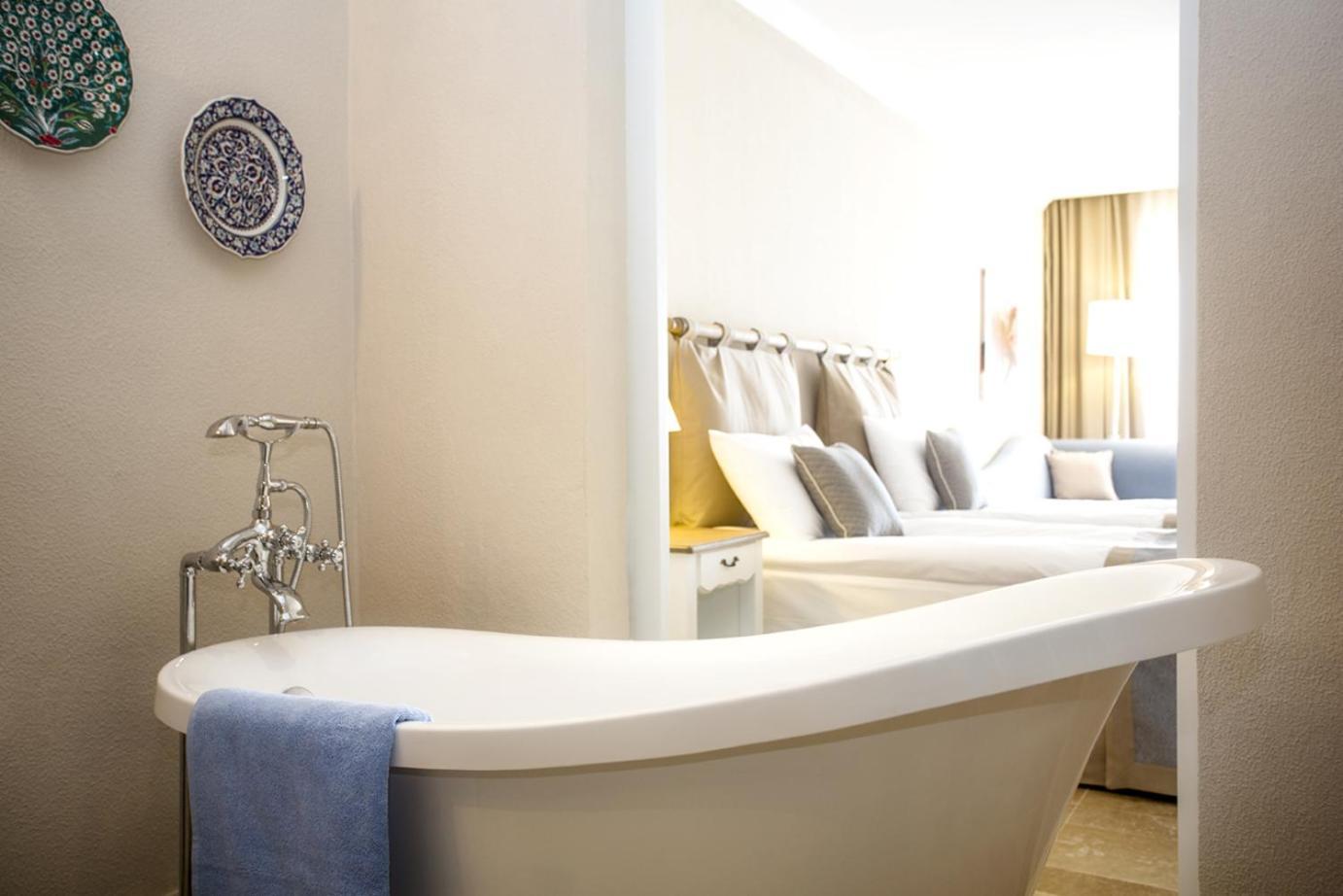 דמרה Andriake Beach Club Hotel מראה חיצוני תמונה