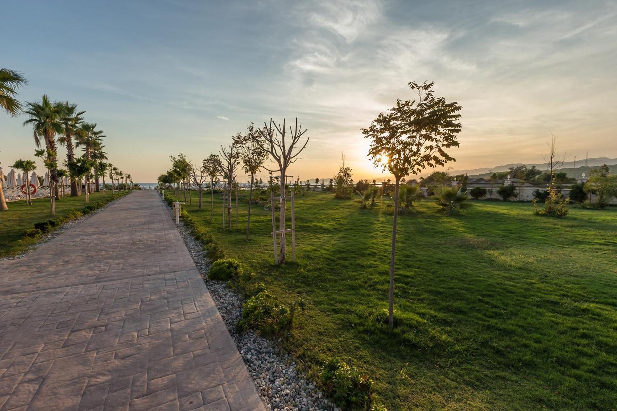 דמרה Andriake Beach Club Hotel מראה חיצוני תמונה