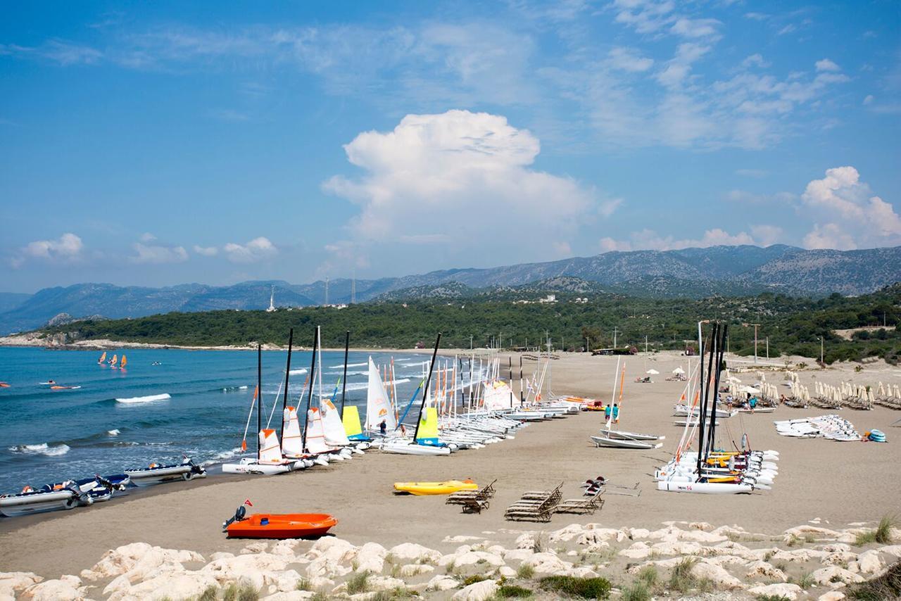 דמרה Andriake Beach Club Hotel מראה חיצוני תמונה